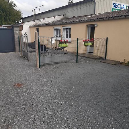Gîte la Parent'Aise Fressenneville Extérieur photo