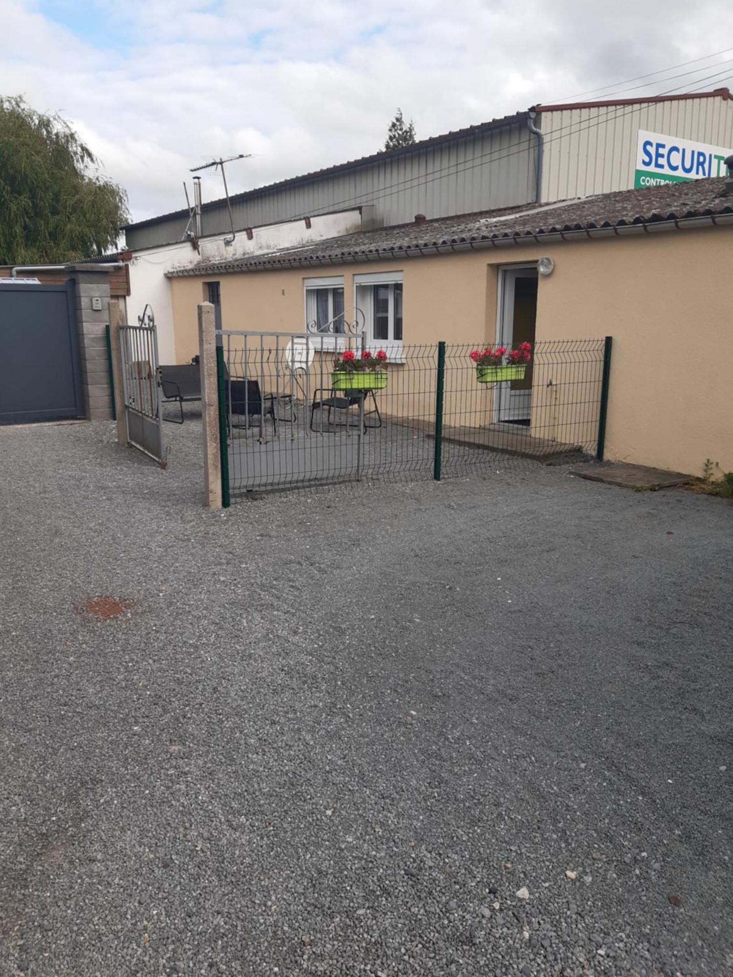 Gîte la Parent'Aise Fressenneville Extérieur photo
